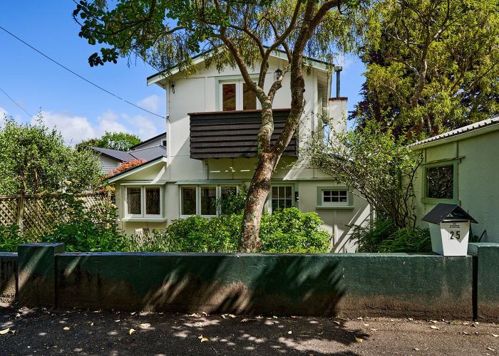  at 25 Mahoe Street, Eastbourne, Lower Hutt