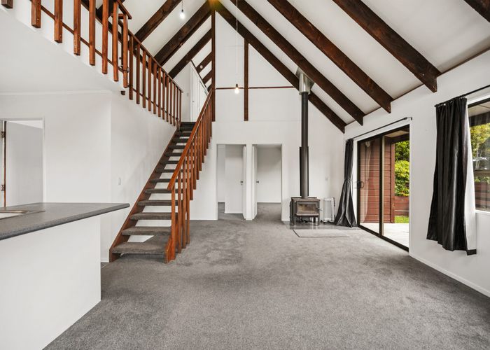  at 27A Kingsbridge Place, Newlands, Wellington