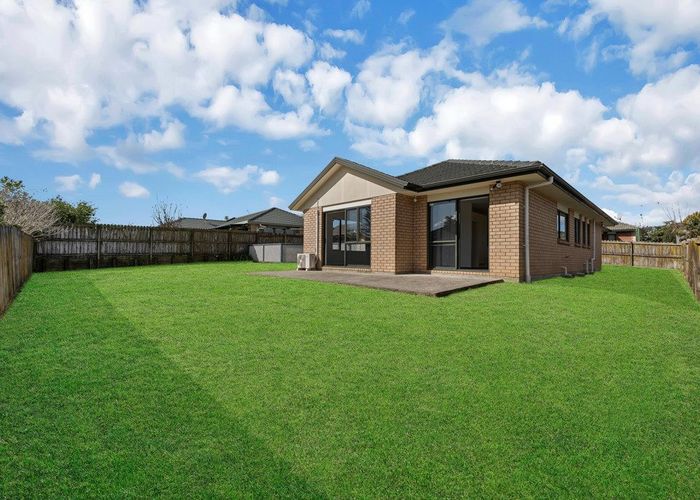  at 15 Broadhurst Road, Flat Bush, Manukau City, Auckland