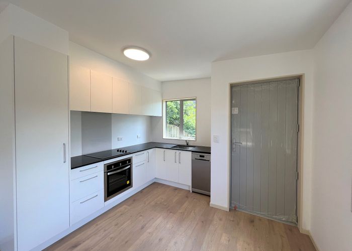  at 14B Panzic Place, Glen Eden, Waitakere City, Auckland