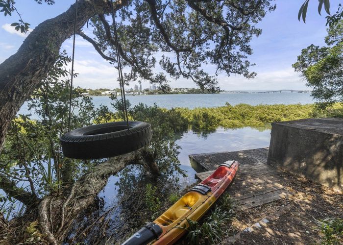  at 83 Ngataringa Road, Devonport, North Shore City, Auckland