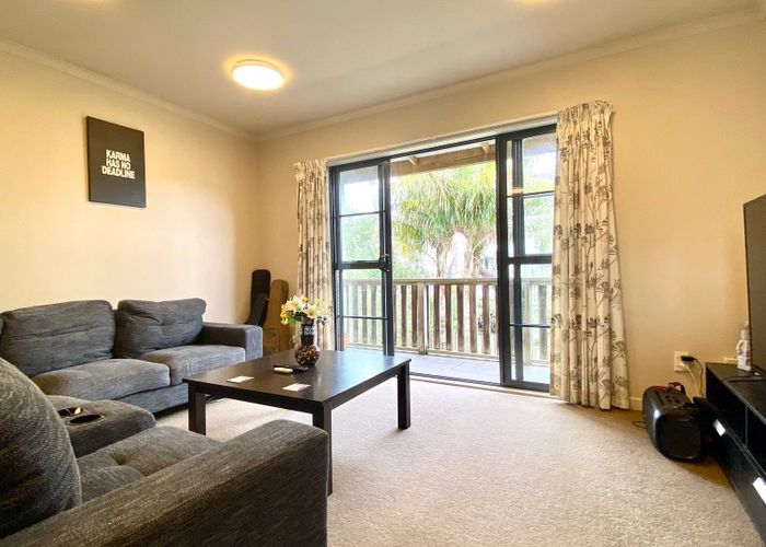  at 38/5 Carolina Place, Albany, North Shore City, Auckland