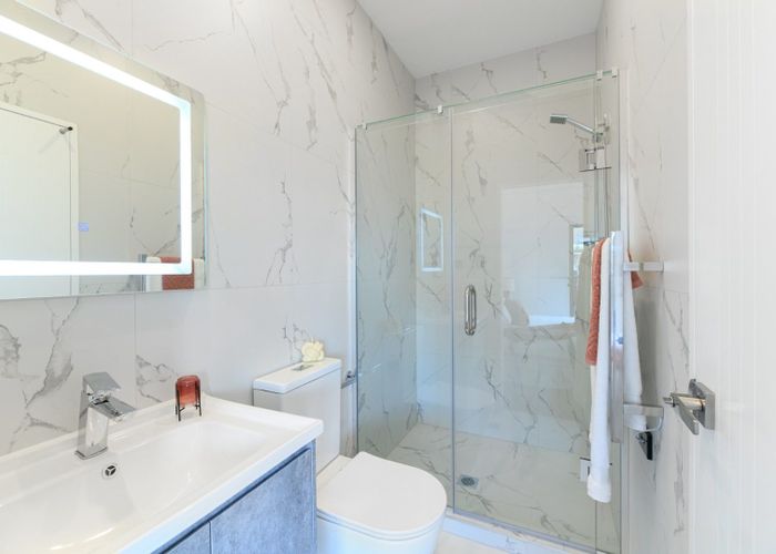  at 4/25 Griffen Park Road, Mount Roskill, Auckland City, Auckland
