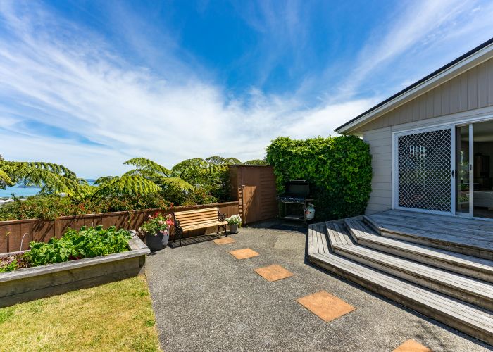  at 41 Oakleigh Street, Maungaraki, Lower Hutt