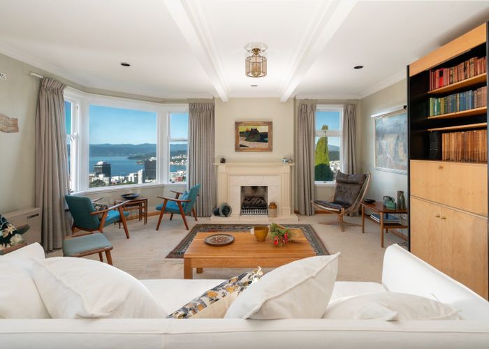 at 2/15 Upland Road, Kelburn, Wellington