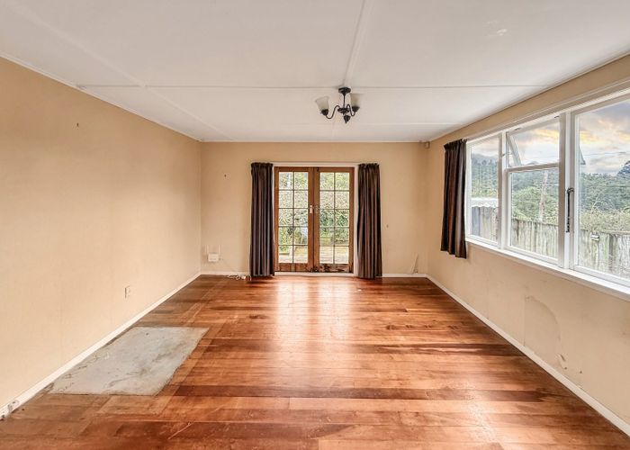  at 1 Gribble Grove, Stokes Valley, Lower Hutt, Wellington