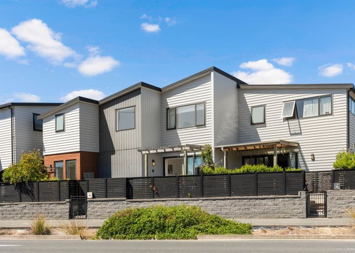  at 113 Glenvar Ridge Road, Long Bay, Auckland