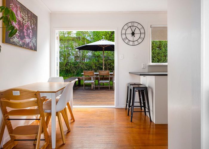  at 1/6 Braebank Lane, Te Atatu South, Auckland