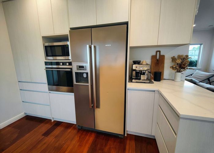  at 1/63 Pupuke Road, Birkenhead, North Shore City, Auckland