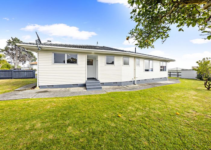  at 36 Cranmere Crescent, Mangere East, Auckland