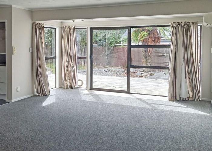  at 6A & 6B Amber Grove, Birchville, Upper Hutt, Wellington