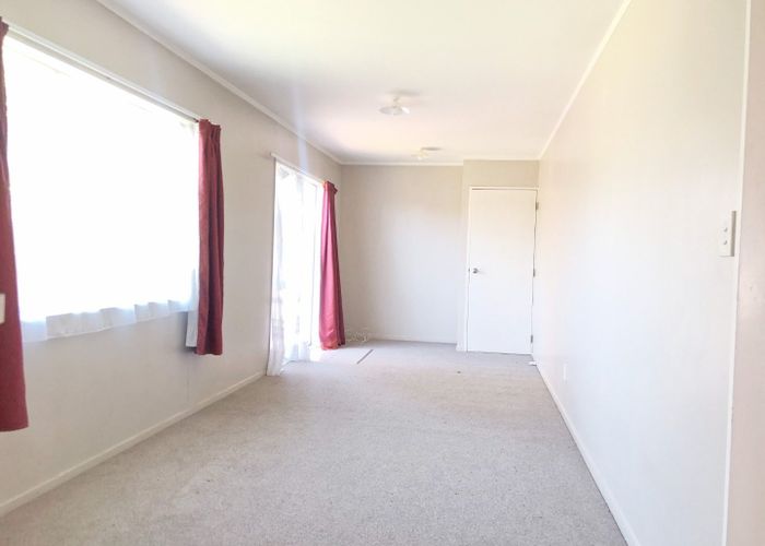  at 2B Marlene Ave, Te Atatu South, Waitakere City, Auckland