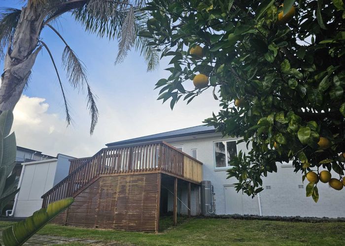  at 76 Storey Avenue, Forest Lake, Hamilton, Waikato