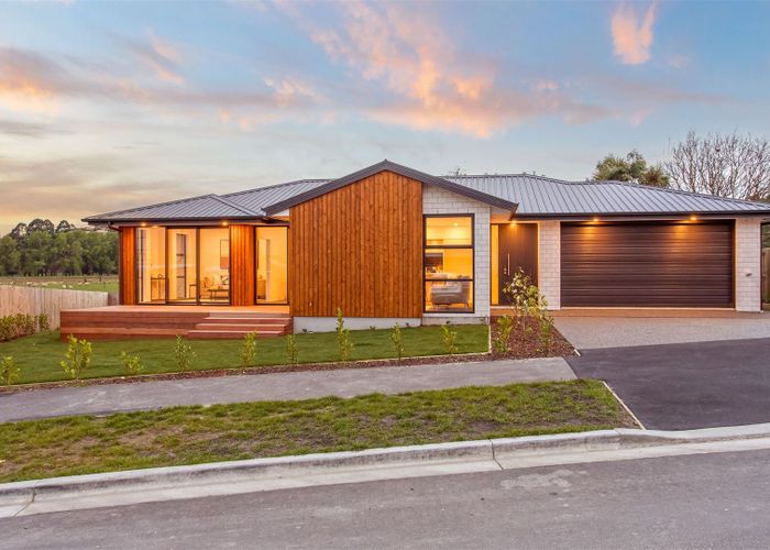  at 4 Barnfields Close, Halswell, Christchurch