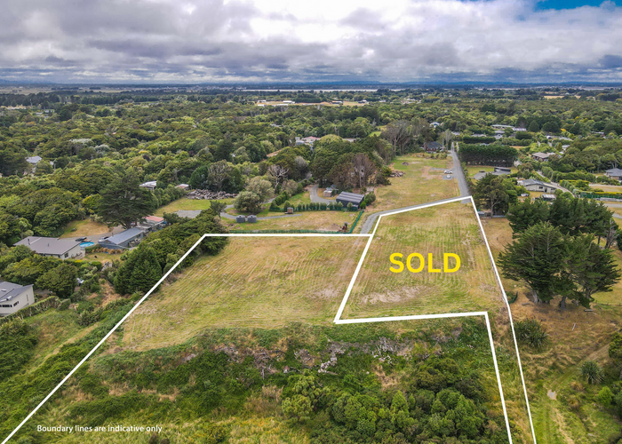  at 82C Ariki Avenue, Otatara
