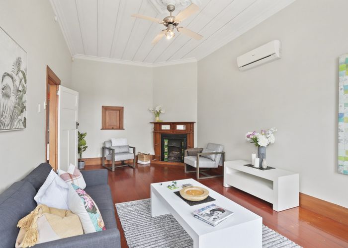  at 21 Elm Street, Avondale, Auckland City, Auckland