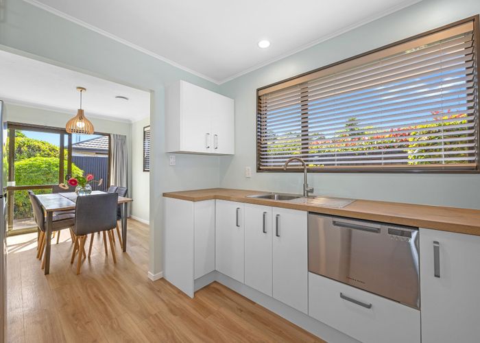  at 2/58 Ambleside Drive, Burnside, Christchurch City, Canterbury