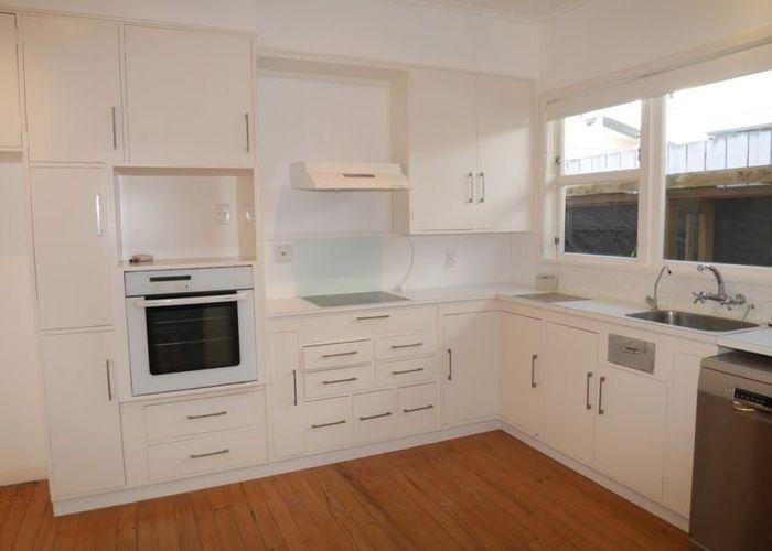  at 14 Nathan Av, Paraparaumu Beach, Kapiti Coast, Wellington