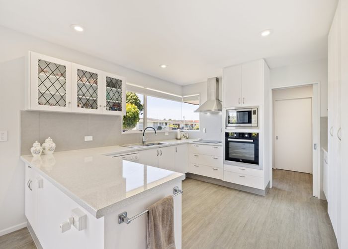  at 10 Apollo Place, Papanui, Christchurch City, Canterbury