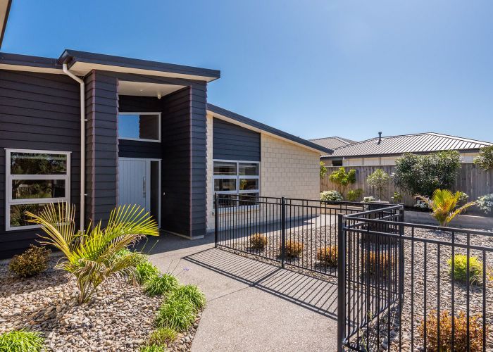  at 15 Taranui Way, Paraparaumu Beach, PARAPARAUMU BEACH