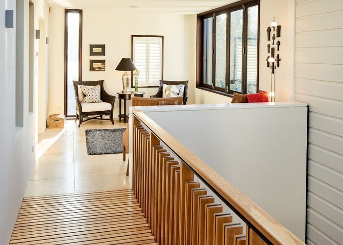  at 10 Hay Street, Oriental Bay, Wellington