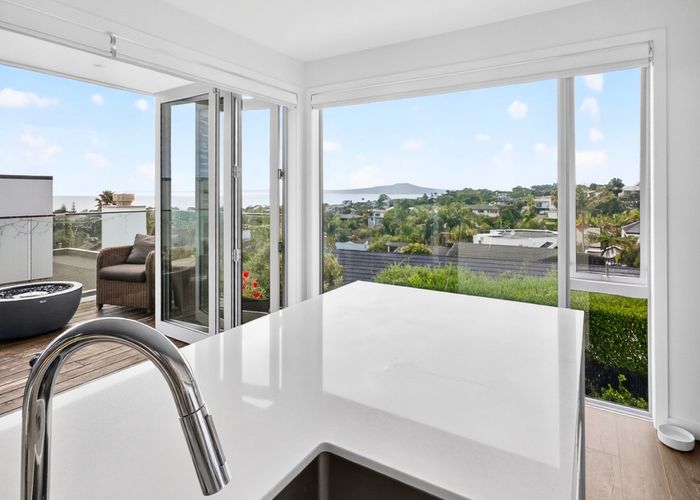  at 3A Aberdeen Road, Castor Bay, North Shore City, Auckland