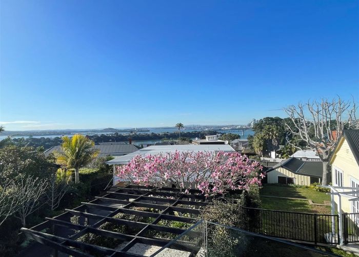  at 46 Hinemoa Street, Birkenhead, Auckland