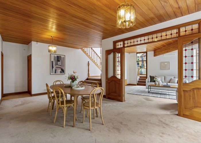  at 2/39 St Georges Bay Road, Parnell, Auckland