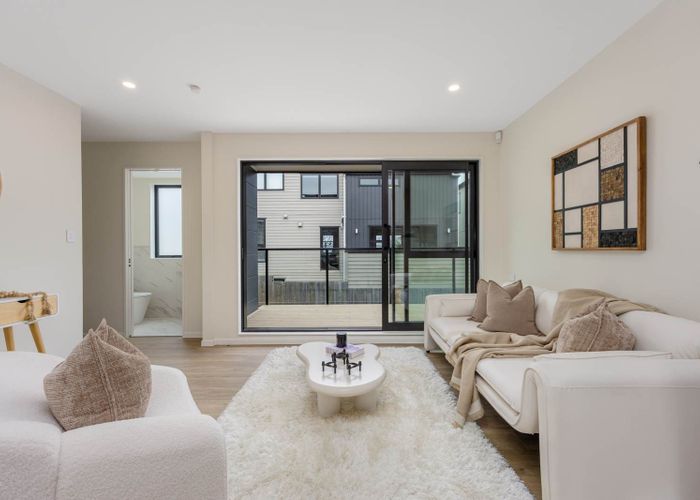  at 9C Catalina Crescent, Forrest Hill, North Shore City, Auckland