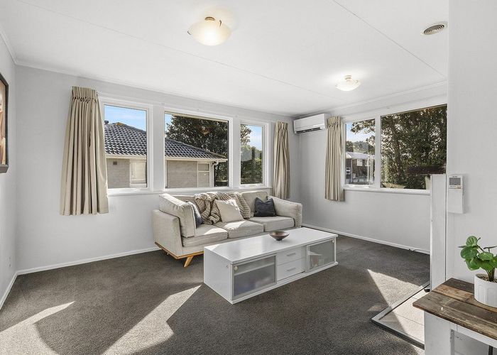  at 35 Beauzami Crescent, Ascot Park, Porirua, Wellington