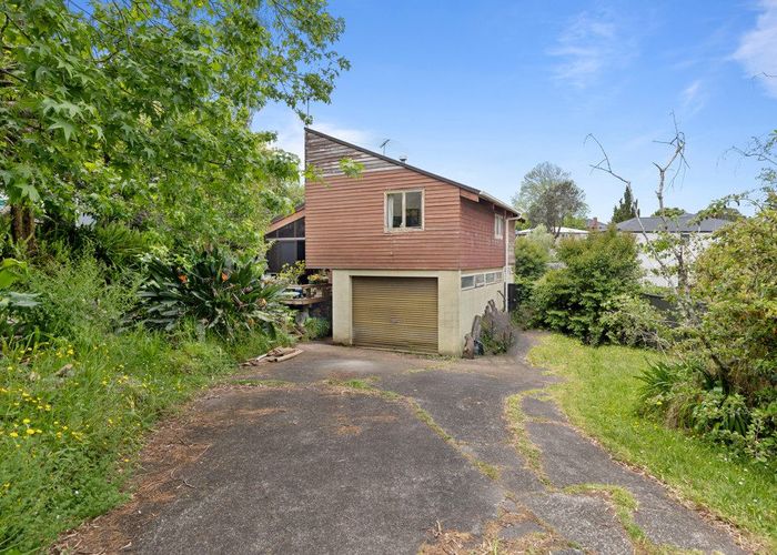  at 75 Chartwell Avenue, Glenfield, Auckland