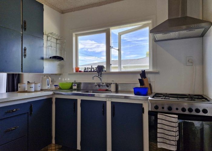  at 14 Trafalgar Street, Westown, New Plymouth