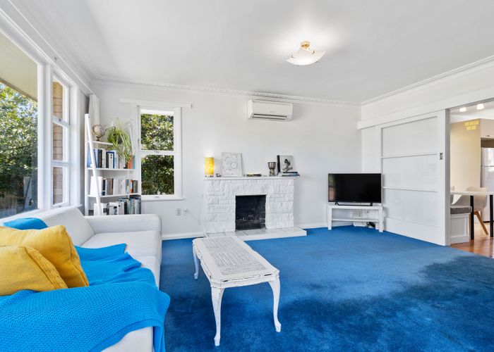  at 14 Dover Road, St Andrews, Hamilton