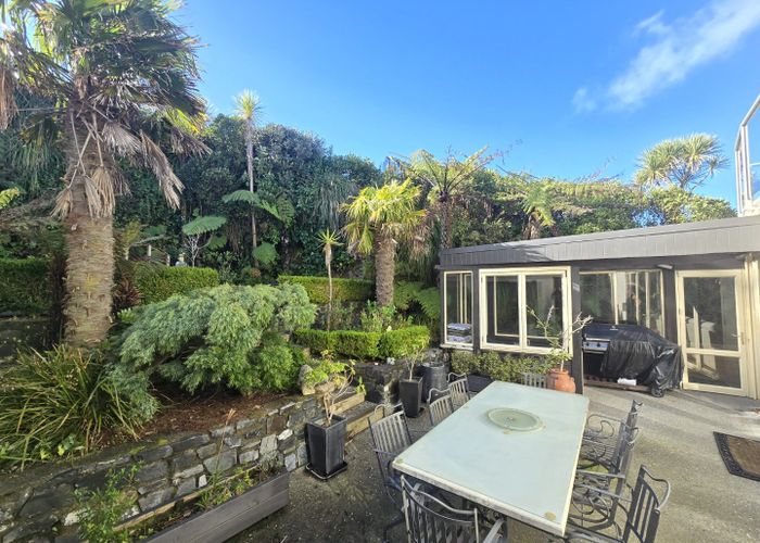  at 4 Green Park Lane, Korokoro, Lower Hutt, Wellington