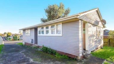  at 69 Tennessee Avenue, Mangere East, Auckland