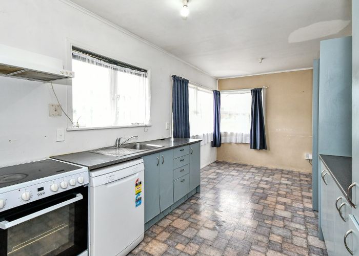  at 27 Royston Street, Rosehill, Papakura, Auckland