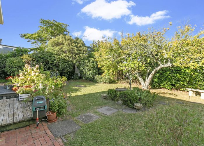  at 63 Forrest Hill Road, Milford, Auckland