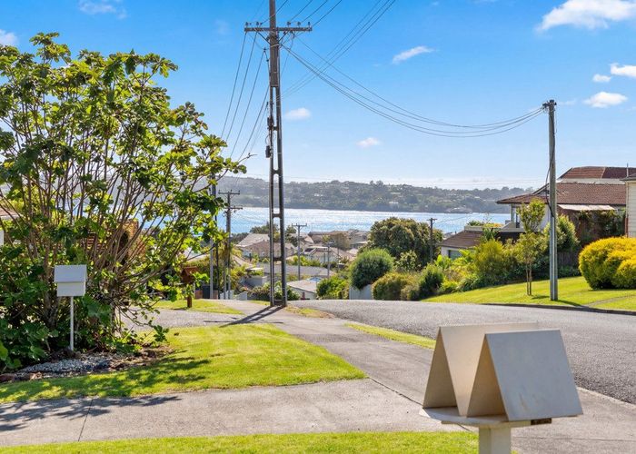  at 1/43 Devon Road, Bucklands Beach, Manukau City, Auckland