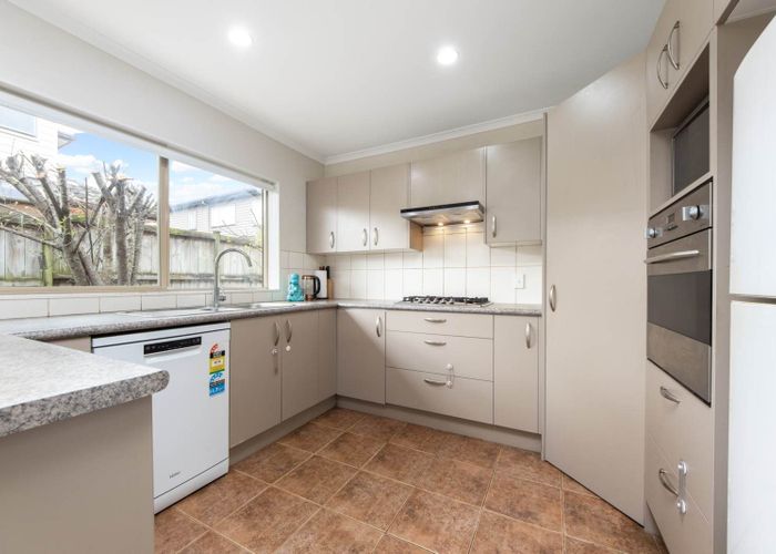  at 6 Stornaway Drive, Flat Bush, Auckland