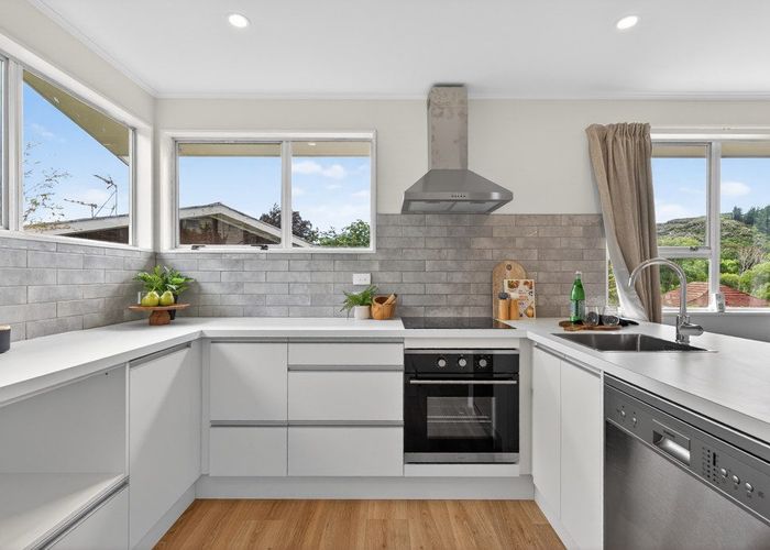  at 49 Norana Road, Timberlea, Upper Hutt, Wellington