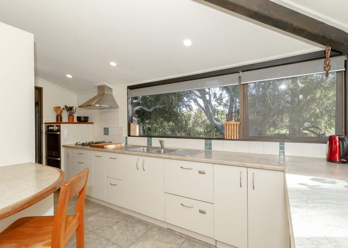  at 82 Avondale Road, Taradale, Napier, Hawke's Bay