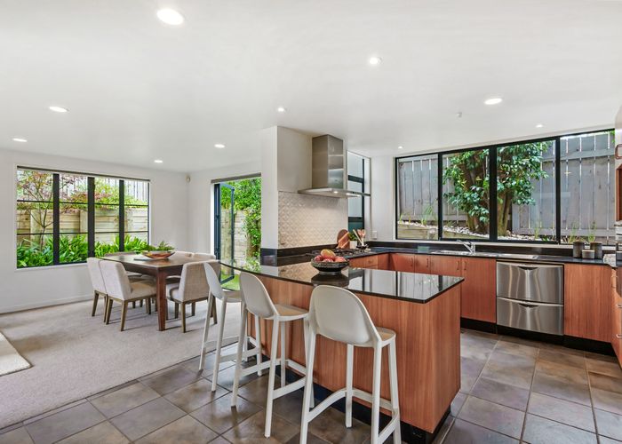  at 2B Mcfarland Street, Remuera, Auckland