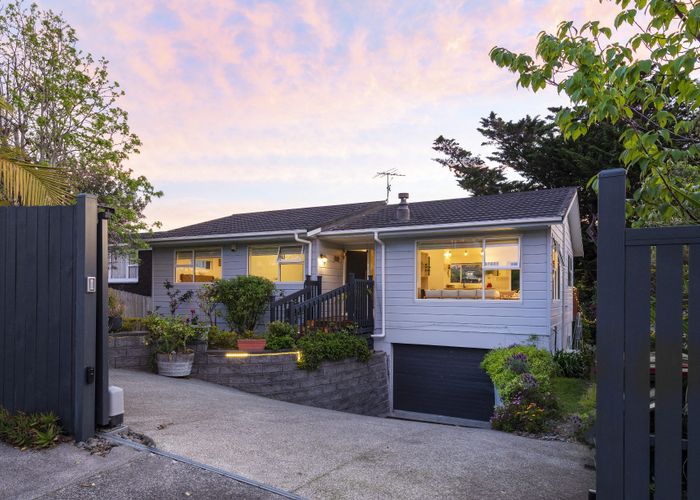  at 12 Cheriton Road, Mellons Bay, Manukau City, Auckland