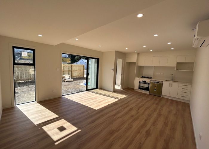  at 6D Grays Road, Plimmerton, Porirua
