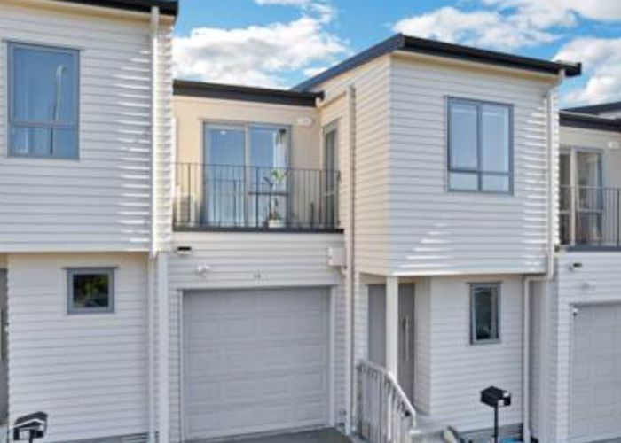  at 34 Chapel Road, Flat Bush, Auckland