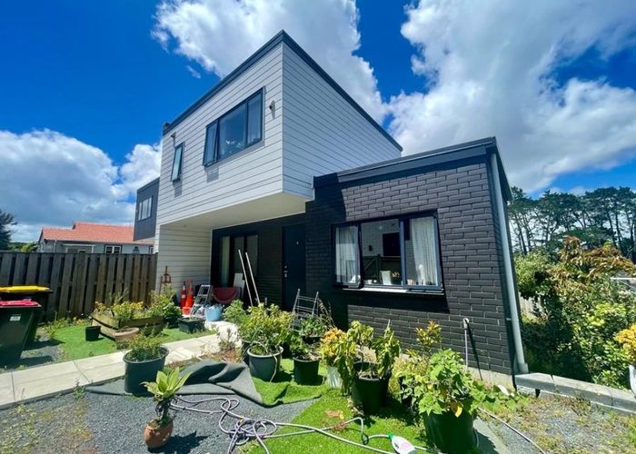  at 21B Meadow Street, Mount Wellington, Auckland City, Auckland