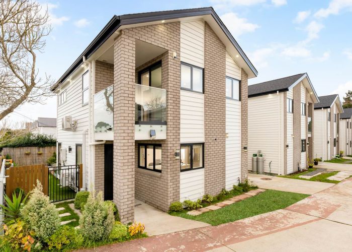  at 14A Rimu Street, New Lynn, Auckland