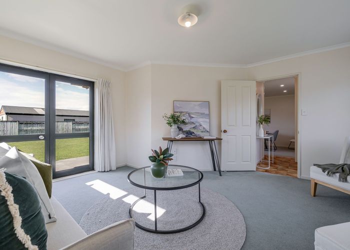  at 105 Summerhill Drive, Fitzherbert, Palmerston North, Manawatu / Whanganui