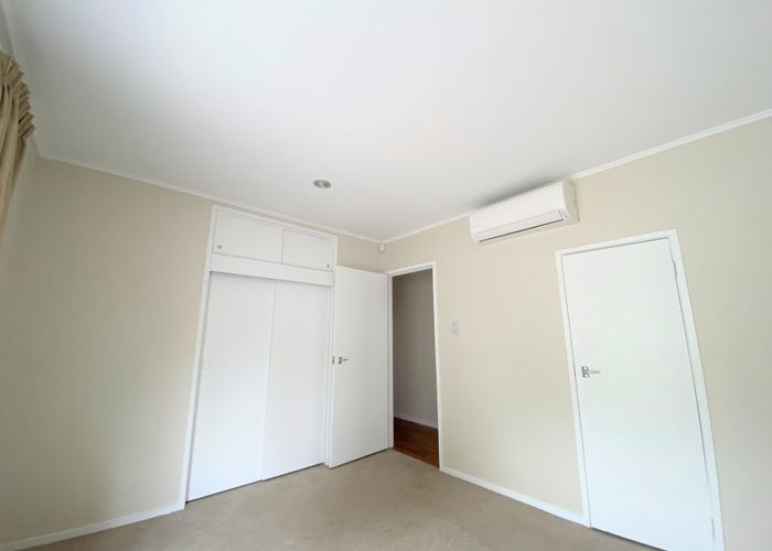  at 8 Kerria Pl, Sunnynook, North Shore City, Auckland