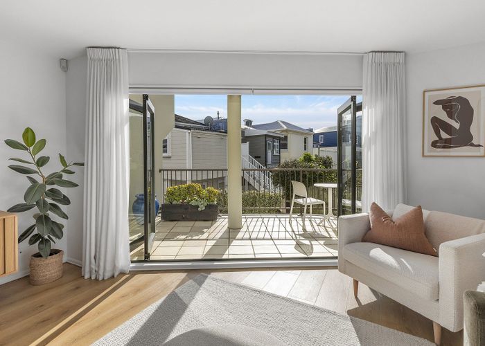 at 2/38A Roxburgh Street, Mount Victoria, Wellington, Wellington